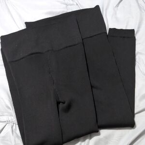 Free Country Black Leggings with High Waist and Smooth Material